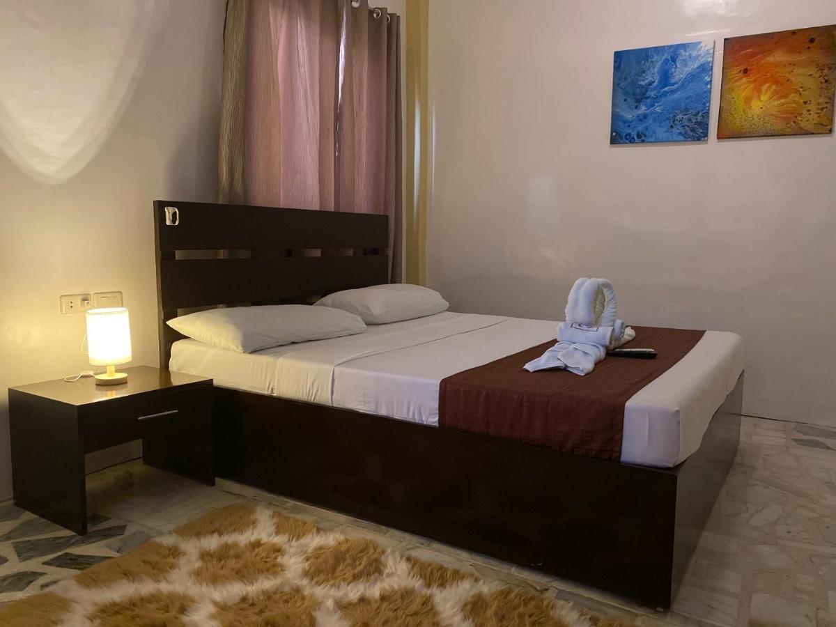 פוארטו גאלרה Papa Freds Beach Resort מראה חיצוני תמונה