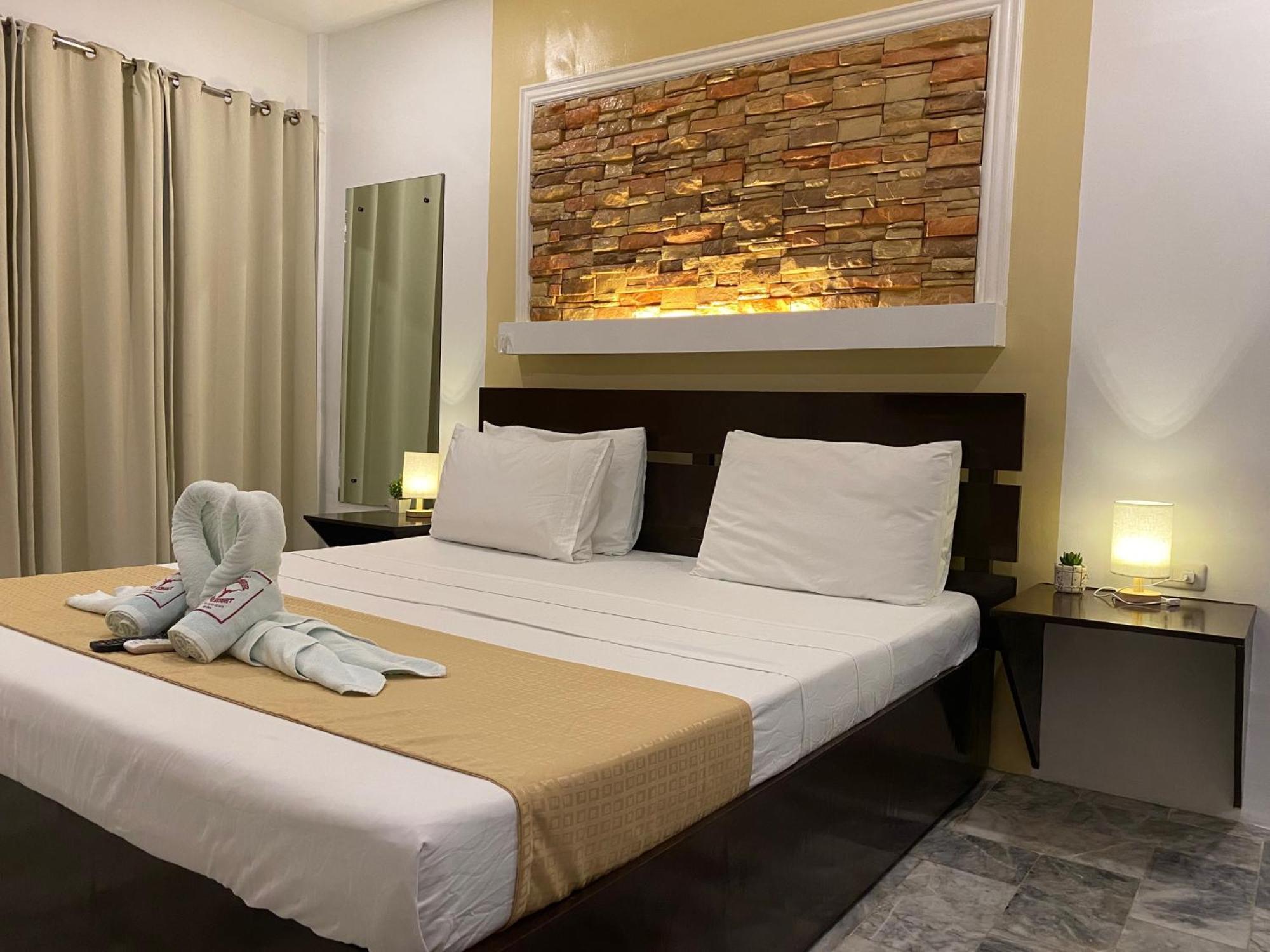 פוארטו גאלרה Papa Freds Beach Resort מראה חיצוני תמונה