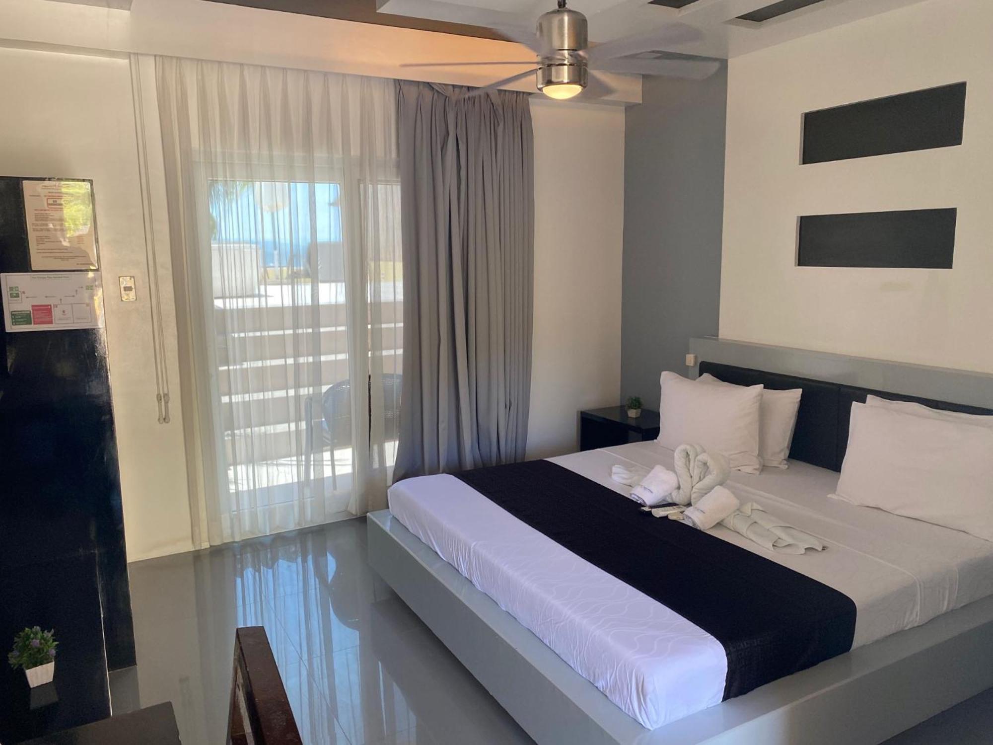 פוארטו גאלרה Papa Freds Beach Resort מראה חיצוני תמונה