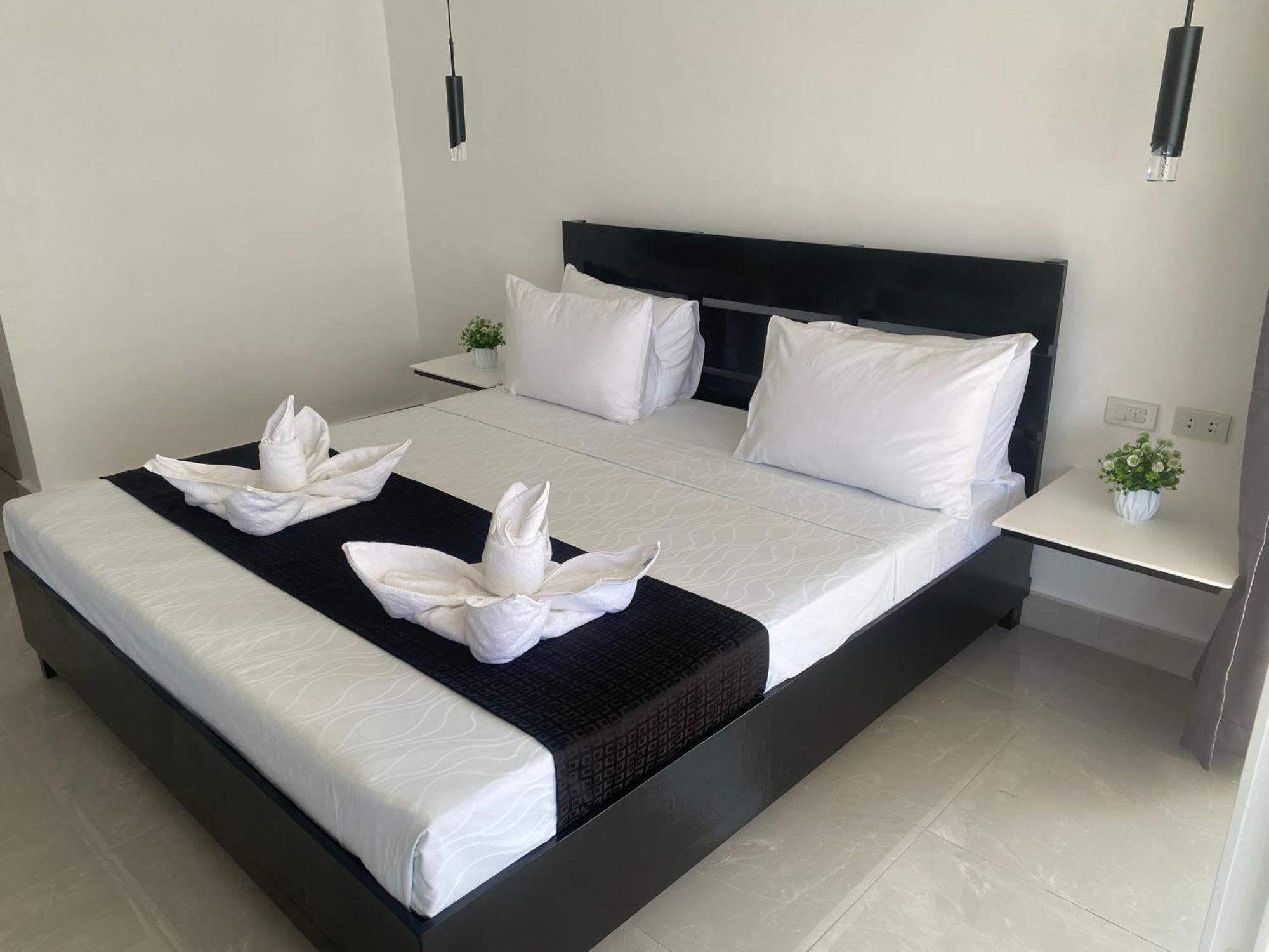פוארטו גאלרה Papa Freds Beach Resort מראה חיצוני תמונה